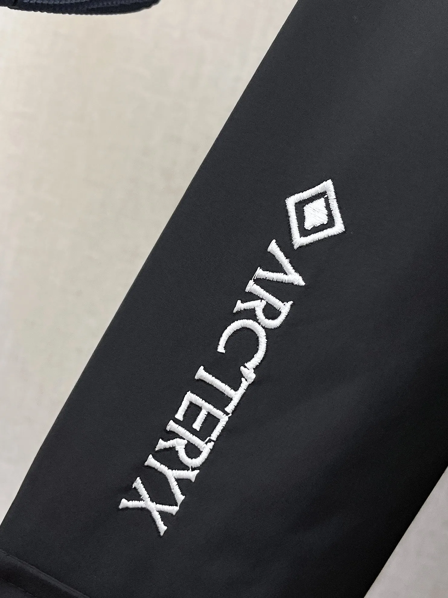 Same Style， ， 2026 New Arrival ， Original Premium Breathable ， ， ， Quality。 ， Sizes：M～3XL